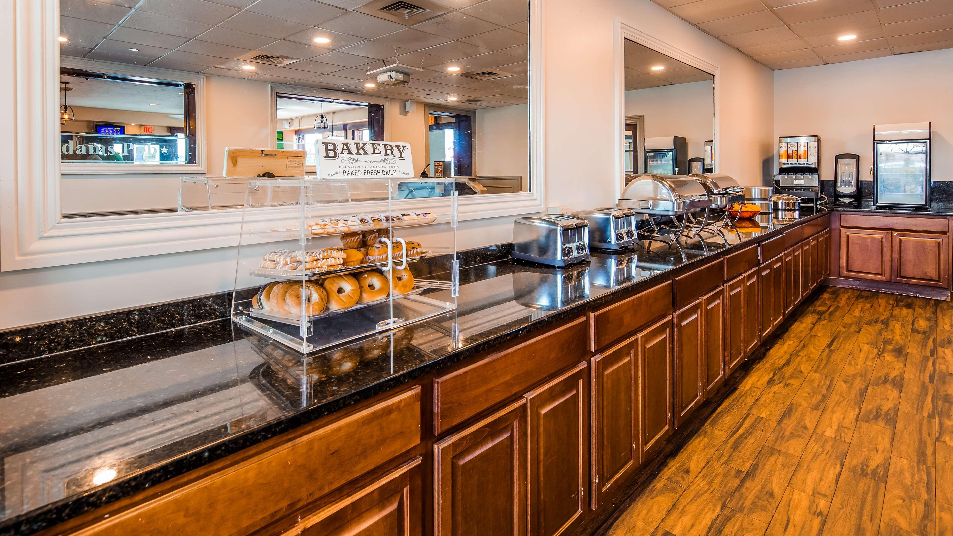 Best Western Adams Inn Quincy-Boston Εξωτερικό φωτογραφία